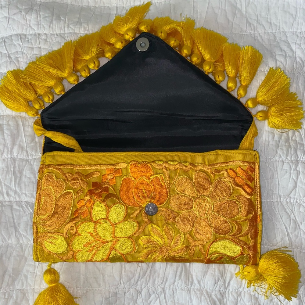 NWOT Handmade floral purse - Picture 3 of 6